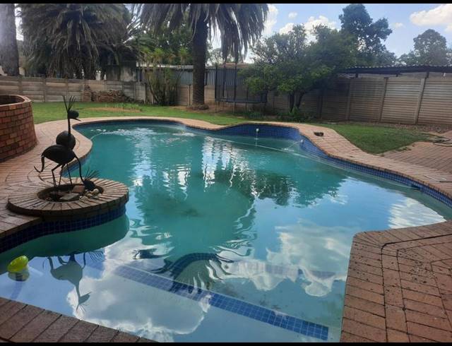 4 BEDROOM HOUSE FOR SALE IN SASOLBURG EXT 4